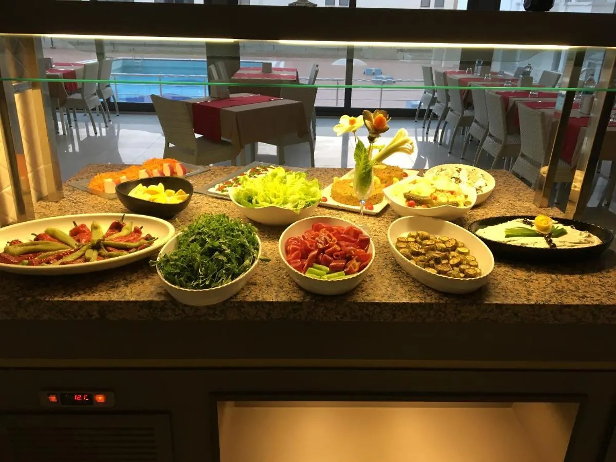 Ayma Beach Resort クシャダス