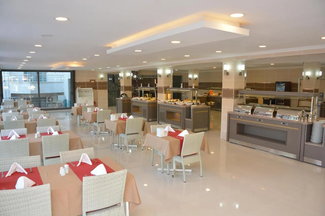 Ayma Beach Resort Kusadasi 4*,